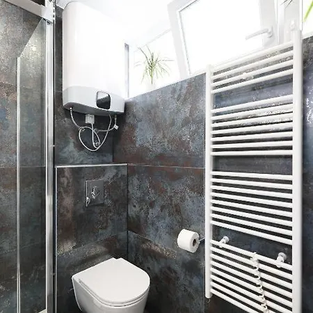 Apartment Larga - Stylish In Historic Old Town With Prime Location