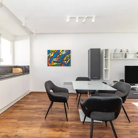 Larga - Stylish In Historic Old Town With Prime Location * Zadar