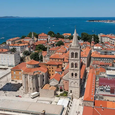 Larga - Stylish In Historic Old Town With Prime Location Apartment Zadar