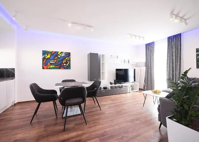 Apartment Larga - Luksuzni U Srcu Zadra *