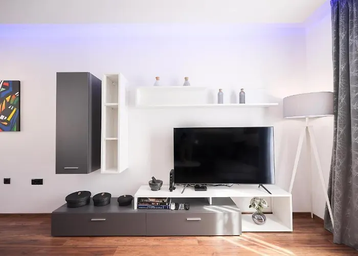 Apartment Larga - Luksuzni U Srcu Zadra